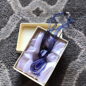 Beautiful glass choker necklace